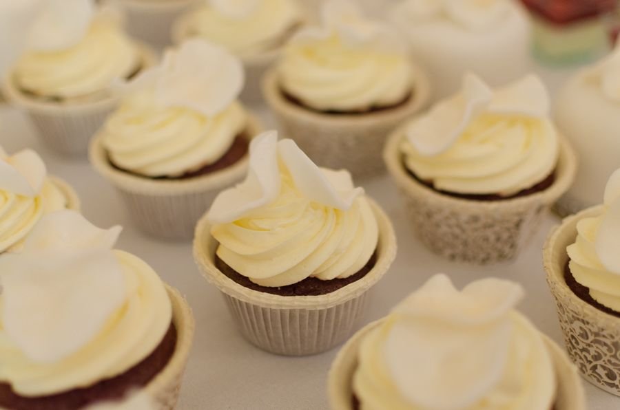 Cupcakes with buttercream frosting
